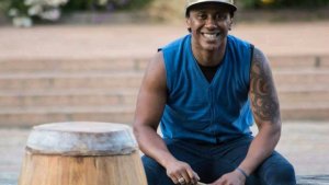 Diego Paredes, un gran referente del candombe presentará «Semillas de Ansina», en Roca