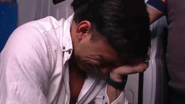 El ex Gran Hermano no resistió la presión a la que se sometió en la gala de eliminación y lo atendieron de urgencia.