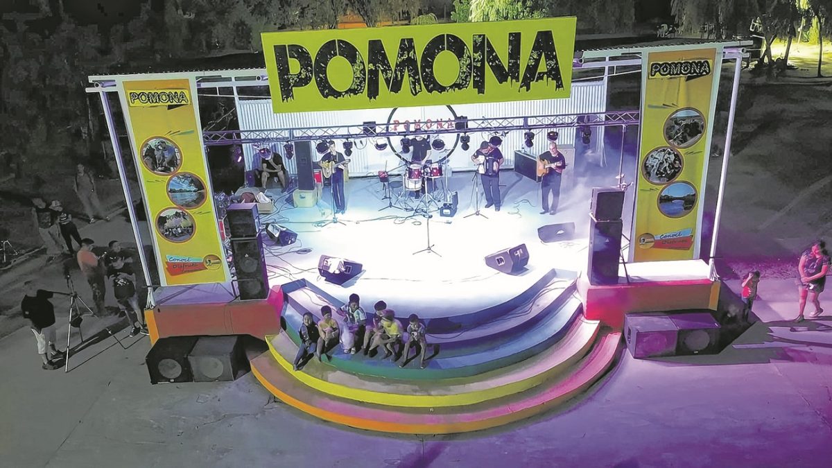 El escenario a la vera del río concentrará parte de la celebración por el aniversario de Pomona.