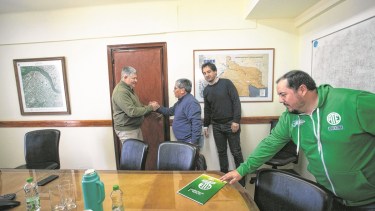 UPCN y ATE con diferentes visiones por el resultado de la paritaria. Foto: Pablo Leguizamon.