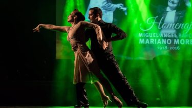 El festival de tango neuquino fue creado en 2009 por Laura Sidera y Mauricio Monzón.