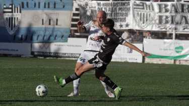 Cipolletti recibe a Villa Mitre en busca de otro triunfo clave en La Visera por el Federal A