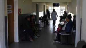 Por alta demanda, piden extensión de la jornada en un centro de salud barrial de Roca