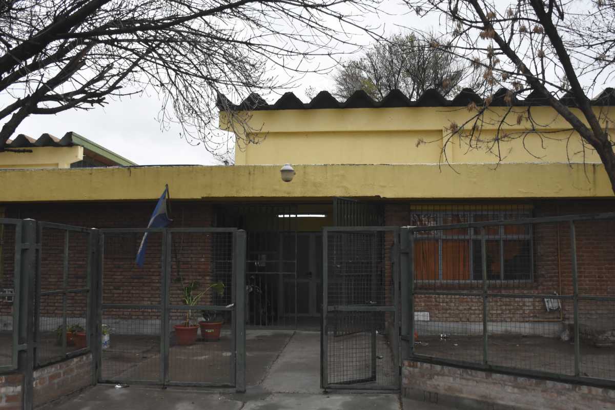 Investigan un presunto caso de abuso sexual en una escuela primaria de Roca