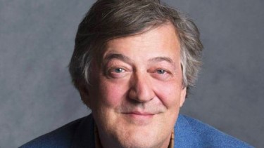 El actor Stephen Fry, la voz detrás de todos los audiolibros de Harry Potter. 