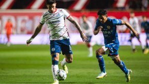 En un partido caliente, San Lorenzo terminó con nueve jugadores en el empate con Unión