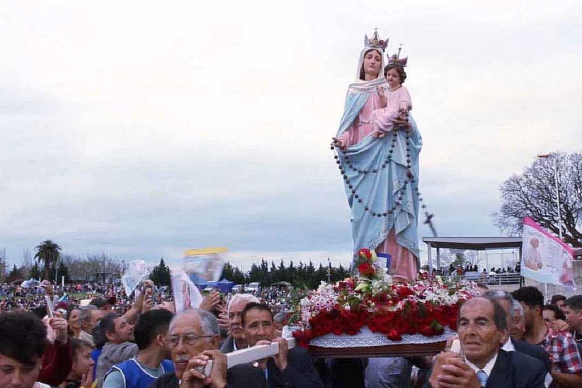 La Virgen del Rosario de San Nicolás suma miles de devotos en todo el país.-