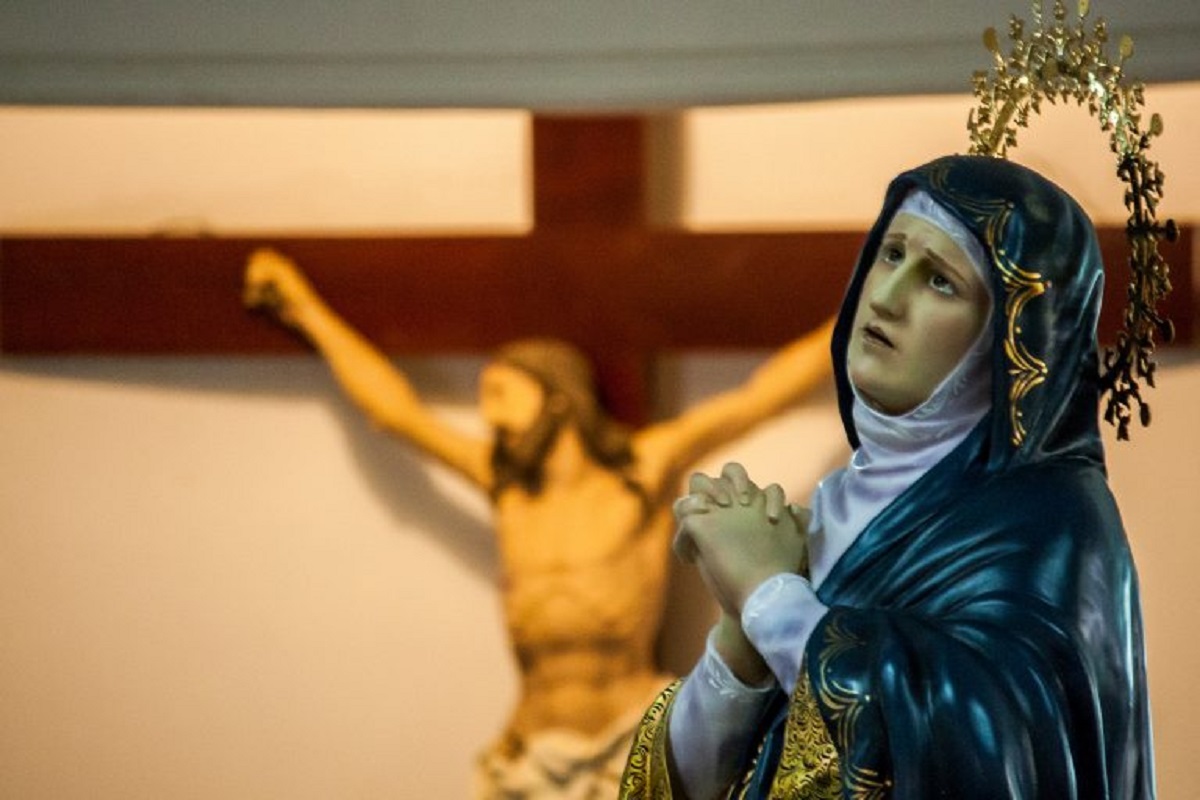 La Virgen de los Dolores invita a los fieles a reflexionar sobre el sacrificio por Dios.-