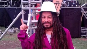 Murió Pablo Molina, excantante de la emblemática banda Todos Tus Muertos