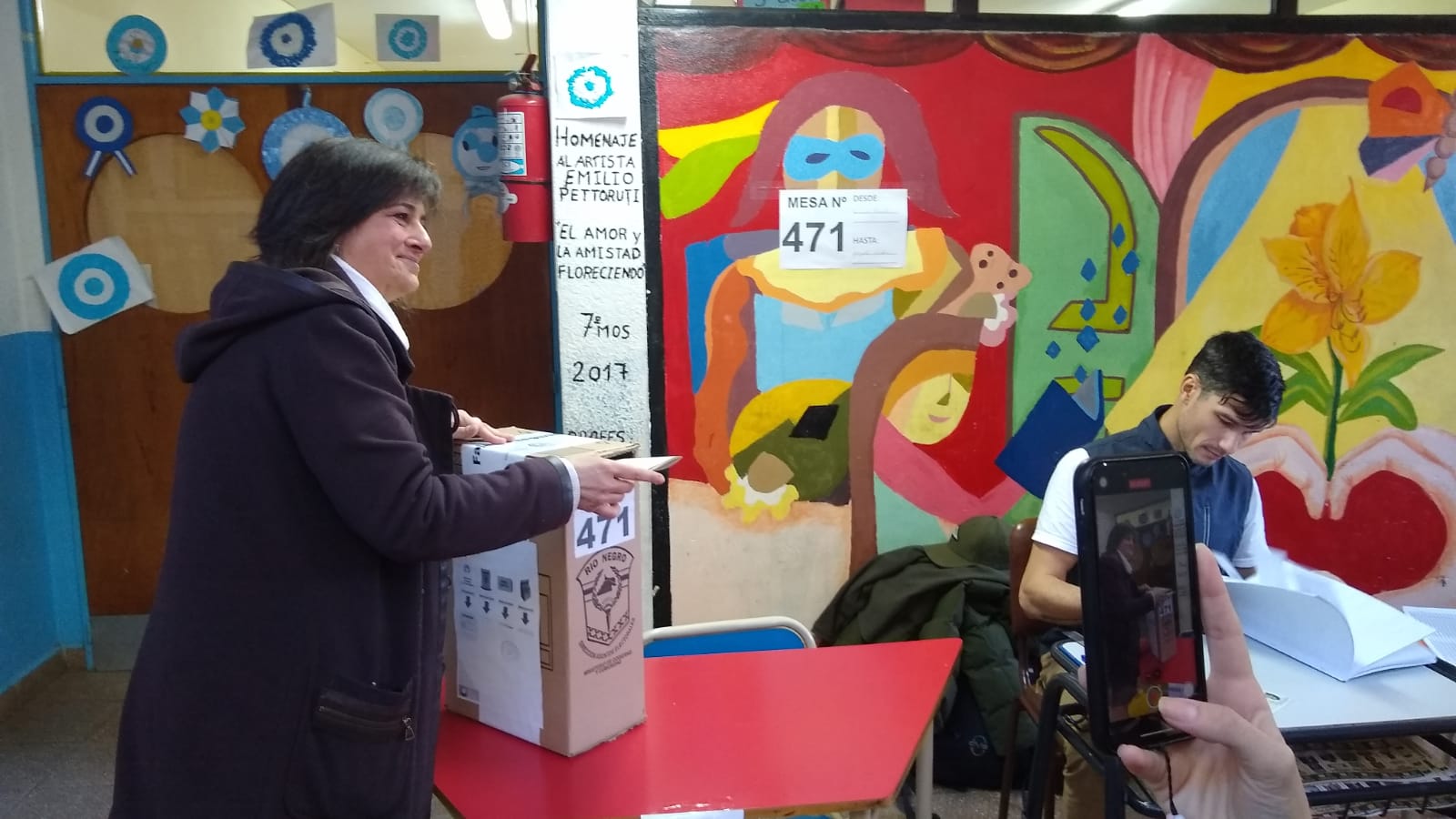 Andrea Galaverna, de Incluyendo Bariloche, votó en la escuela 298. 