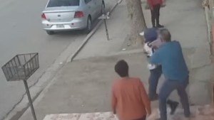 Los echó de su comercio por intentar robarle y lo atacaron con un ladrillo, en Cipolletti