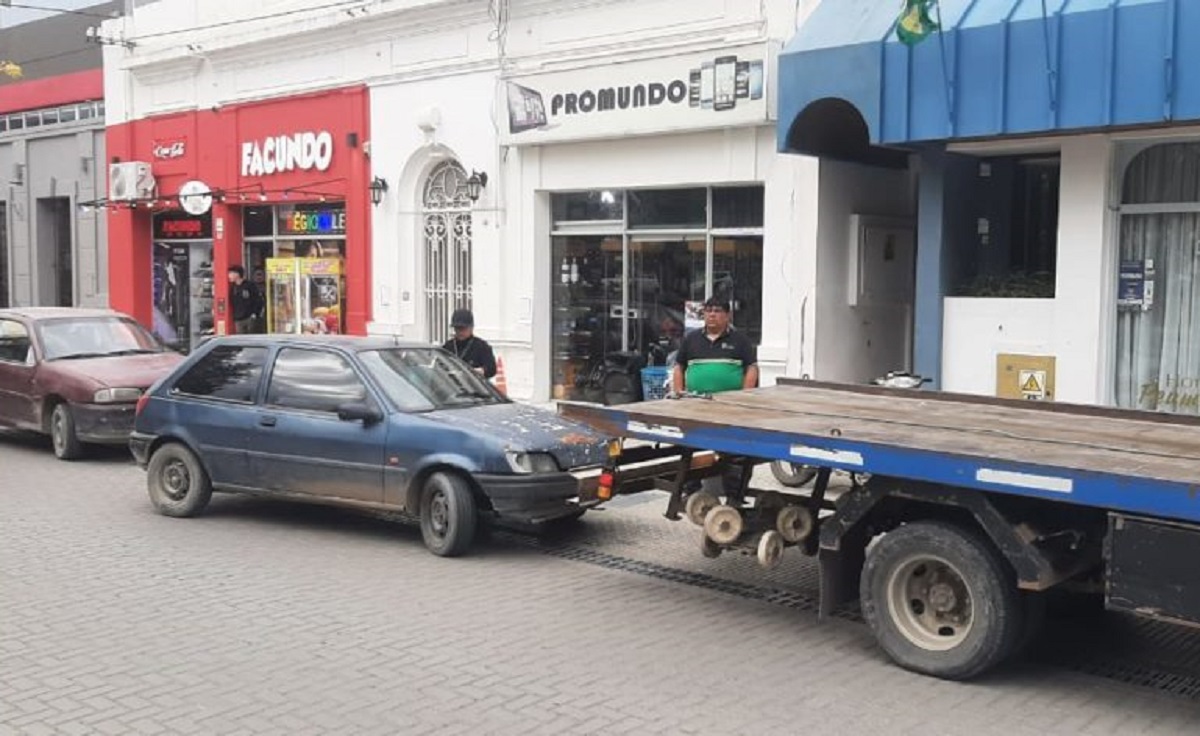 El operativo se desarrolló con la colaboración entre la Policía de Río Negro y personal de Tránsito municipal. Foto Gentileza