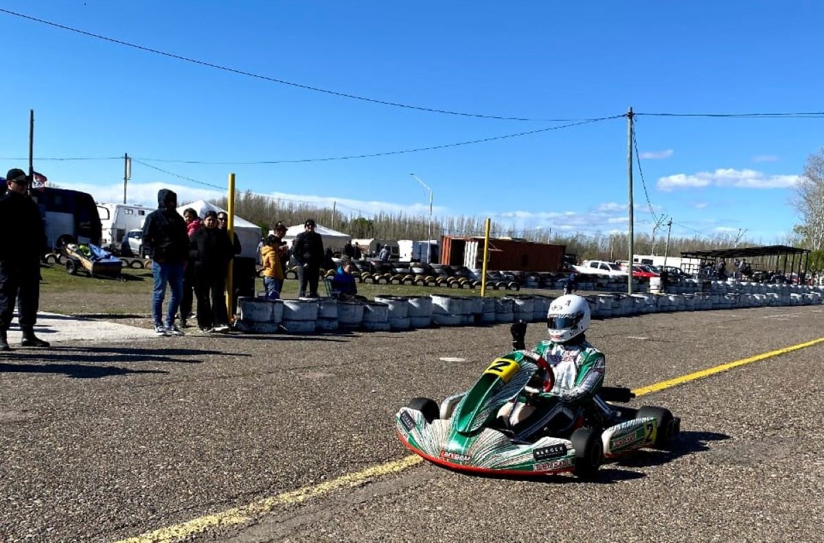 Facundo Bustelo se convirtió en la figura destacada que tuvo la sexta fecha del Pro Kart. Foto: Gentileza.