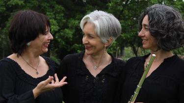 Gabriela Guala, Laura Romero y  Silvina Cárdenas, forman el proyecto De a Tres.
