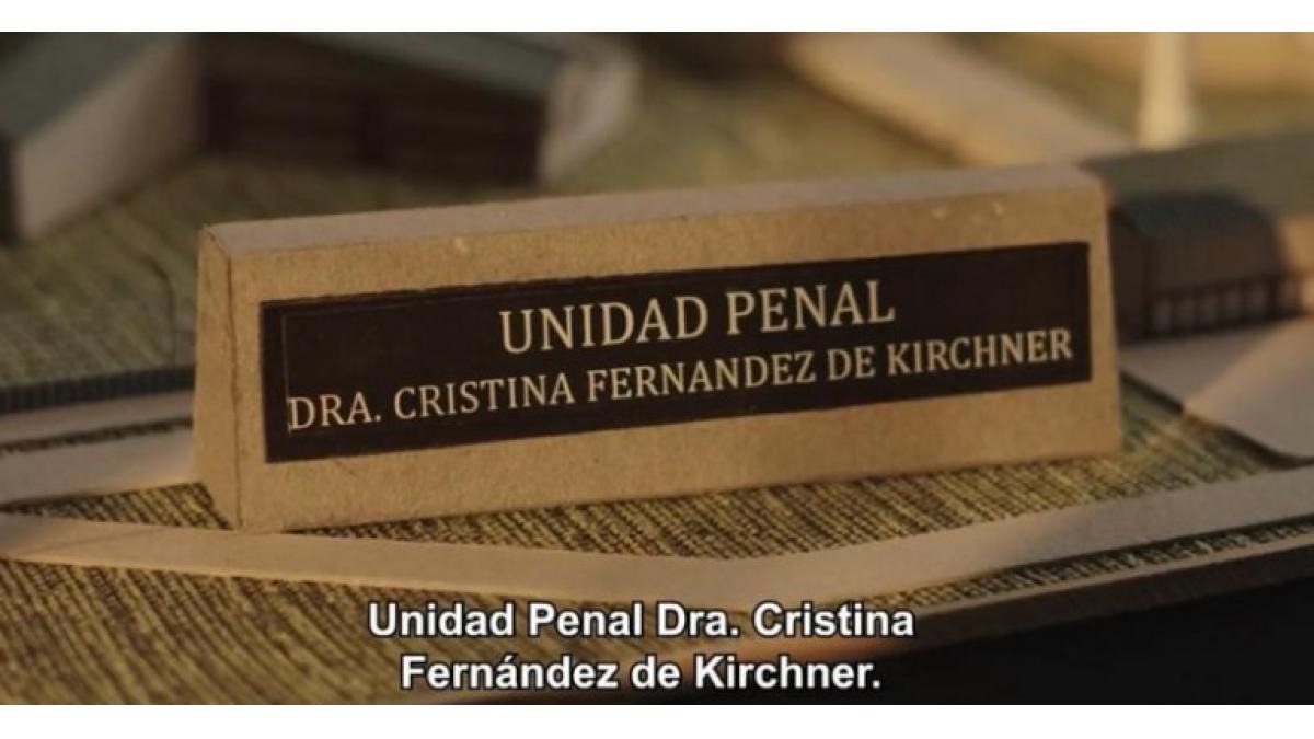 El spot de Patricia Bullrich muestra una cárcel con el nombre de Cristina Kirchner. Foto: Gentileza NA. 