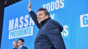 Tras pasar por Neuquén, Massa se refirió al dato de pobreza: «No nos alcanzó para derrotarla»