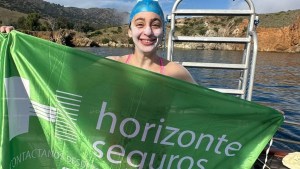 ¡Orgullo de Río Negro! Ailén Lascano Micaz, la única nadadora de Argentina dueña de la Triple Corona