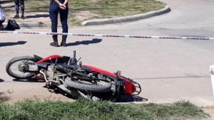 Se descompensó, cayó de la moto y murió en La Pampa: denuncian tardanza de la ambulancia
