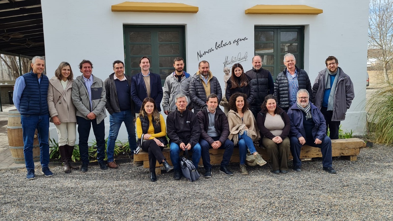 El encuentro contó con la presencia de bodegueros, autoridades provinciales y miembros de Wines of Argentina.