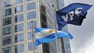 Fallo por la expropiación de YPF: Burford Capital denunció que la Argentina «no quiere negociar»
