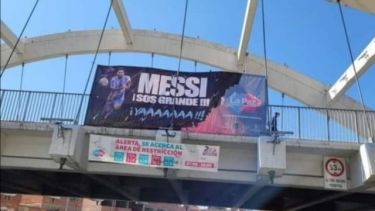 En La Paz hubo carteles para recibir a los campeones del mundo.