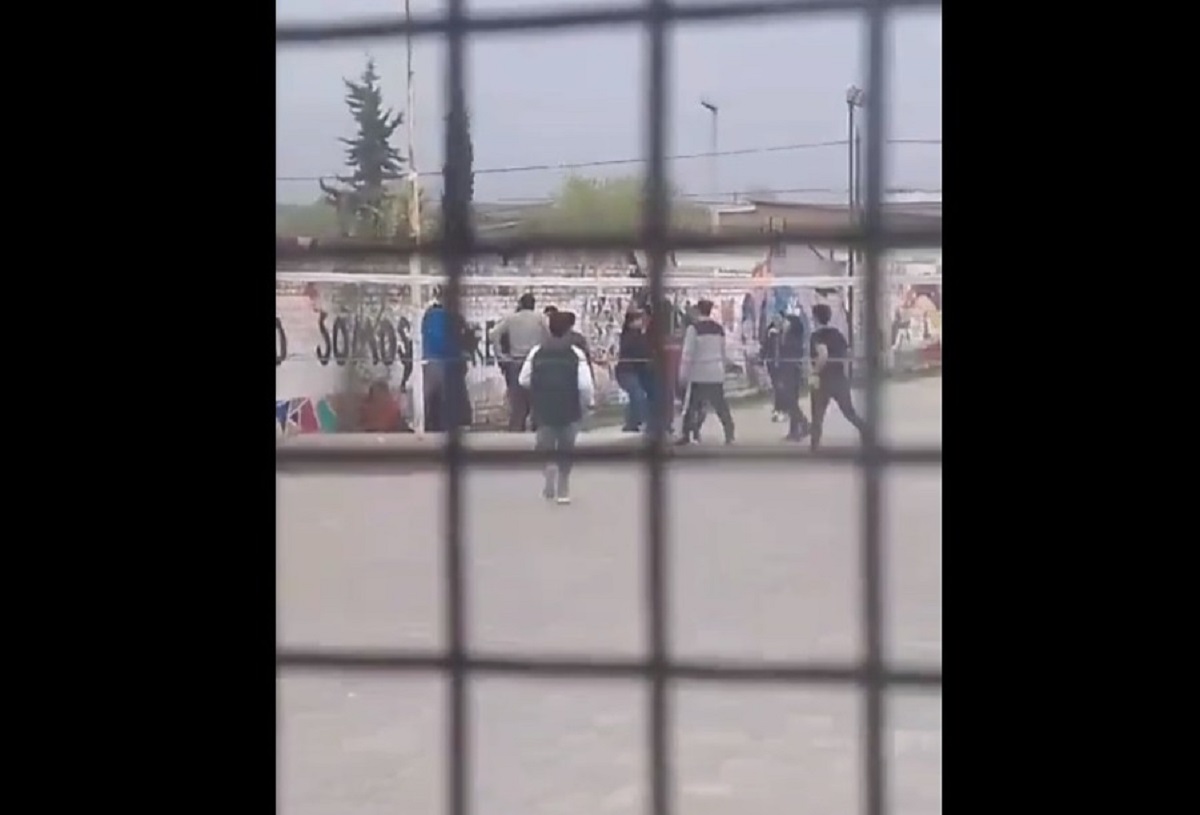 VIDEO | Brutal ataque a la directora de una escuela de Neuquén: "los agresores fueron por los alumnos" 