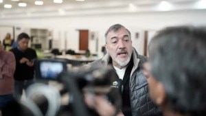 Aguiar le pidió a Weretilneck que asuma antes por la conflictividad: «No se aguanta dos meses más»