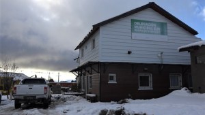 Incendio en una dependencia municipal de Bariloche afectó acopio de Desarrollo Social