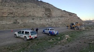 VIDEO | Habilitaron el tránsito en la Ruta 40 en Chos Malal tras el derrumbe