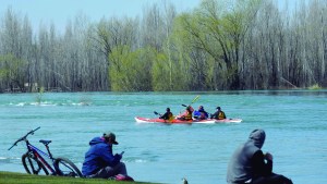 Limay hoy te vuelvo a ver besando el Neuquén