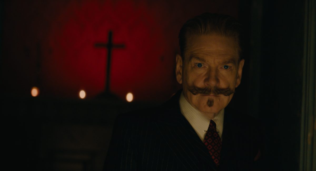 Kenneth Branagh como Hercule Poirot en Cacería en Venencia. (Foto: Prensa Disney/ 20th Century Studios).