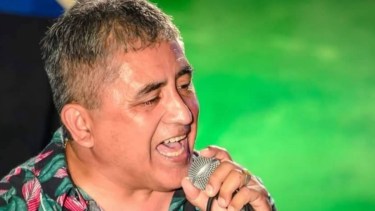 Fanáticos de Huguito Flores cantaron emocionados, en el Tropitango de Buenos Aires para rendir homenaje al querido cantante de guaracha. Foto Archivo.