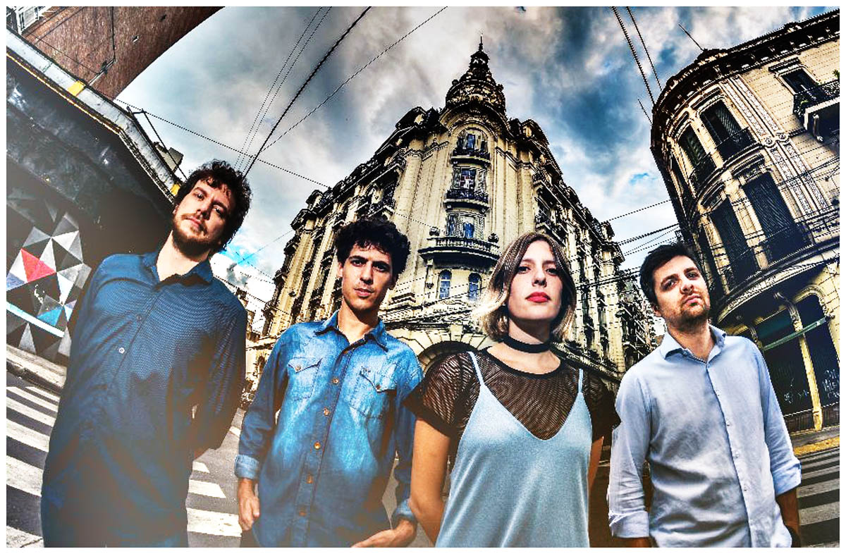 De gira: Música para Volar recrea el disco Hello! MTv Unplugged, de Charly García