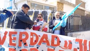 «Hay evidencias científicas de que fue un homicidio», afirmó la madre del soldado de Zapala