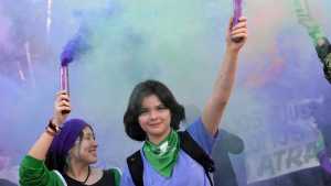 28 de septiembre en Neuquén: una multitud marchó por el centro por el aborto, la ESI y contra las derechas