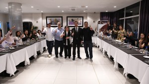 «Bouquet play», en Neuquén: así se vivió el juego de catar y maridar inventado en Pehuenia