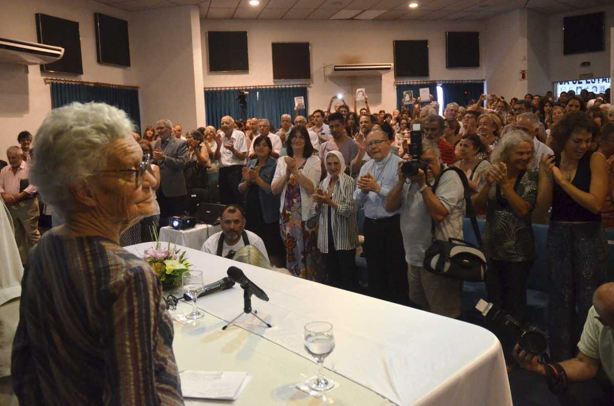 Labrune rechazaba los homenajes pero accedió a la entrega del doctorado Honoris Causa de la Universidad Nacional del Comahue. Foto: Matías Subat.