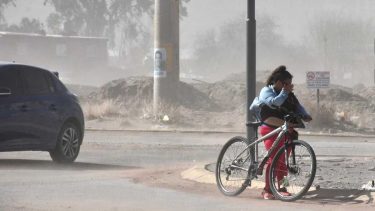 En Neuquén y Río Negro se esperan fuertes vientos y  ráfagas de más de 100 km/h. Foto archivo: Matías Subat