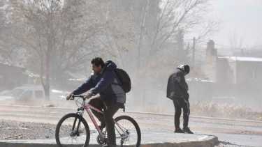 Suspenden clases en Río  Negro por el temporal de viento. foto: Matias Subat