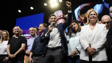 Maximiliano Pullaro se consagró gobernador con el 58% de los votos.