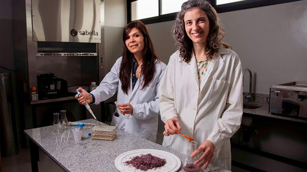 María Laura Colombo y María Alicia Corrons, las científicas a cargo del proyecto Scolimus. (Fotos/Gentileza)