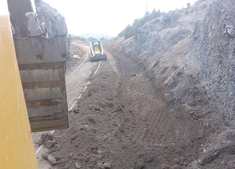 Los trabajos de reparación se hacen en el tramo entre Ñirihuau y La Fragua, informó el presidente de la empresa Tren Patagónico. (foto gentileza)