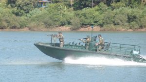 Tensión y versiones cruzadas: un marino paraguayo fue baleado por Prefectura Argentina