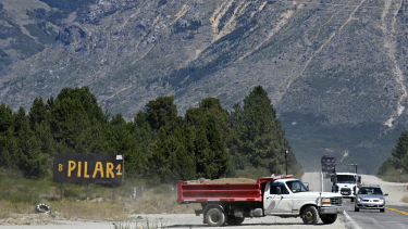 En la zona de la Ruta 40 a la altura del barrio El Pilar se produjo el siniestro vial que dejó un motociclista muerto. Archivo