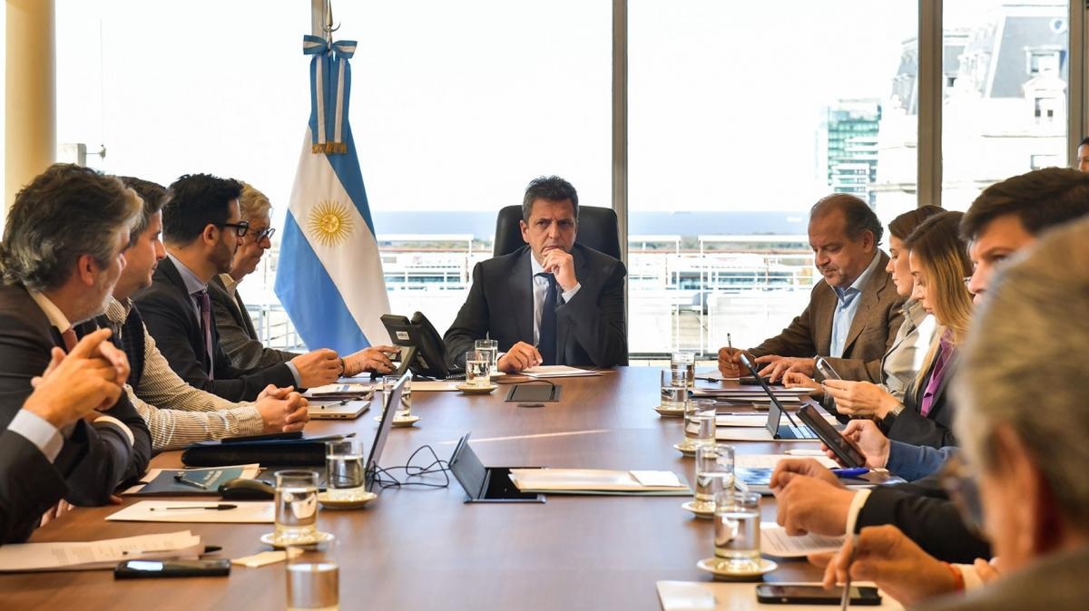 Sergio Massa se reunión con su gabinete en el ministerio de Economía. Fuente Ministerio de Economía. 