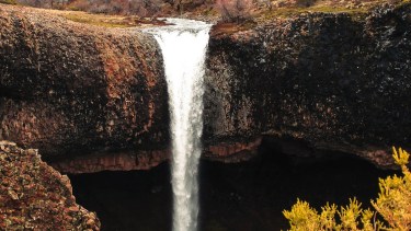 Video: La hermana menor del Salto del Agrio y la furia de La Fragua en el norte neuquino