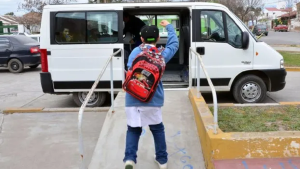 La Justicia ordena garantizar el transporte escolar para alumnos con discapacidad en Bariloche