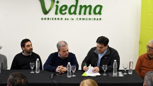 Viedma quedó a cargo de los miradores del Camino de la Costa