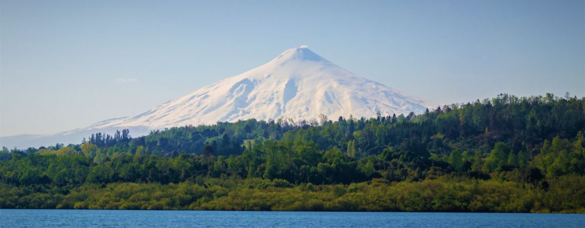 El volcán Villarrica, ubicado en Chile, está en alerta amarilla. Foto: Presidencia  