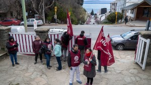 Paro de los trabajadores de Salud: ATE realizó una radio abierta en Bariloche
